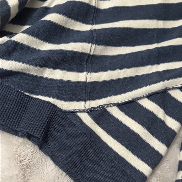 BKE Blue and White Striped V-Neck Sweater - Picture 5 of 6